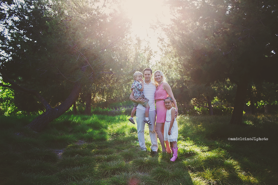 irvine jeffrey trail family session. family in park. family photo picture photography photographer orange county irvine los angeles san diego family portrait photography photographer